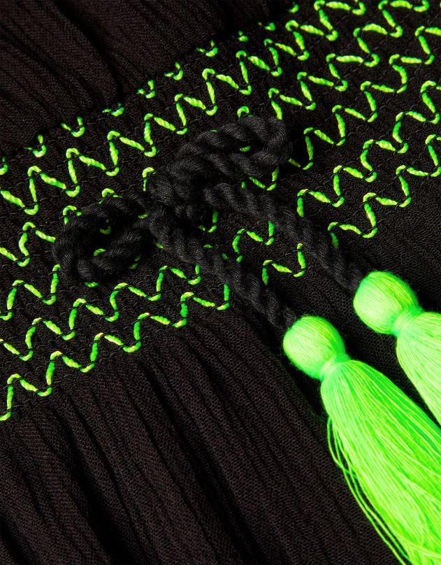 Monsoon suknelė ant vieno peties mergina juodas apranga DPXBJ1853